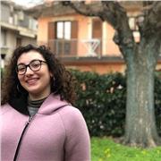 Docente in scienze umane, offre ripetizioni per studenti delle scuole elementari, medie e superiori, nelle materie umanistiche